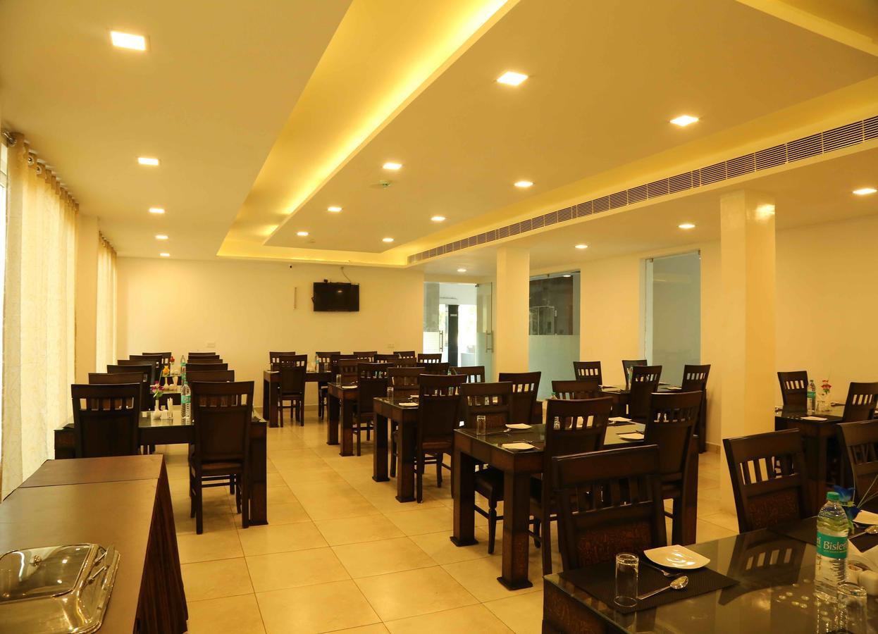 Hotel Queens Inn Velankanni Esterno foto