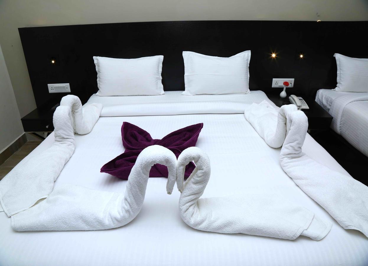 Hotel Queens Inn Velankanni Esterno foto